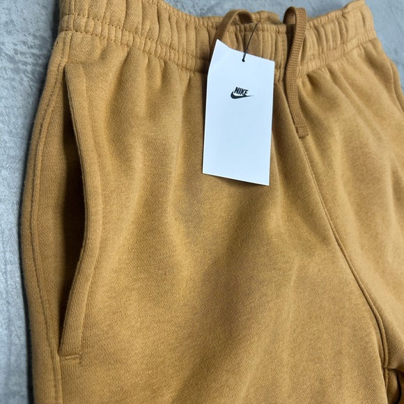 Nike men Tan Joggers - Picture 4 of 5